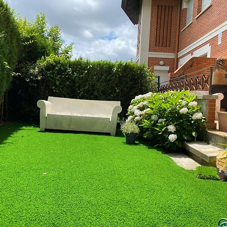Apartamento Con Jardin Getxo Luaran gambar