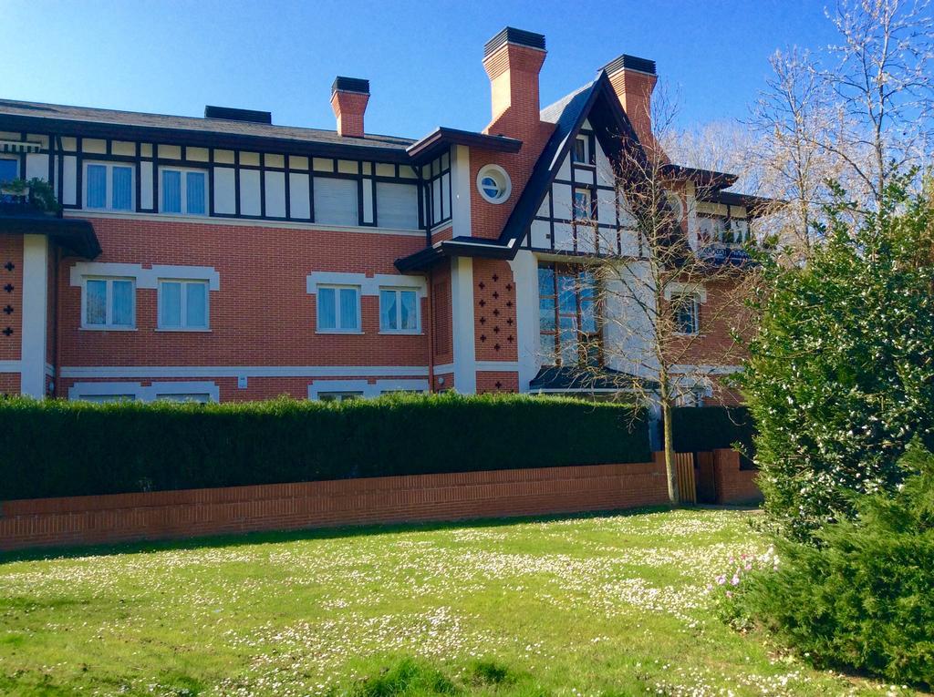 Apartamento Con Jardin Getxo Luaran gambar