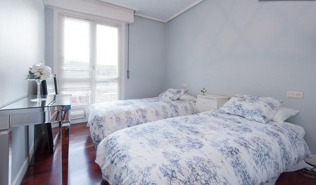 Apartamento Con Jardin Getxo Luaran gambar